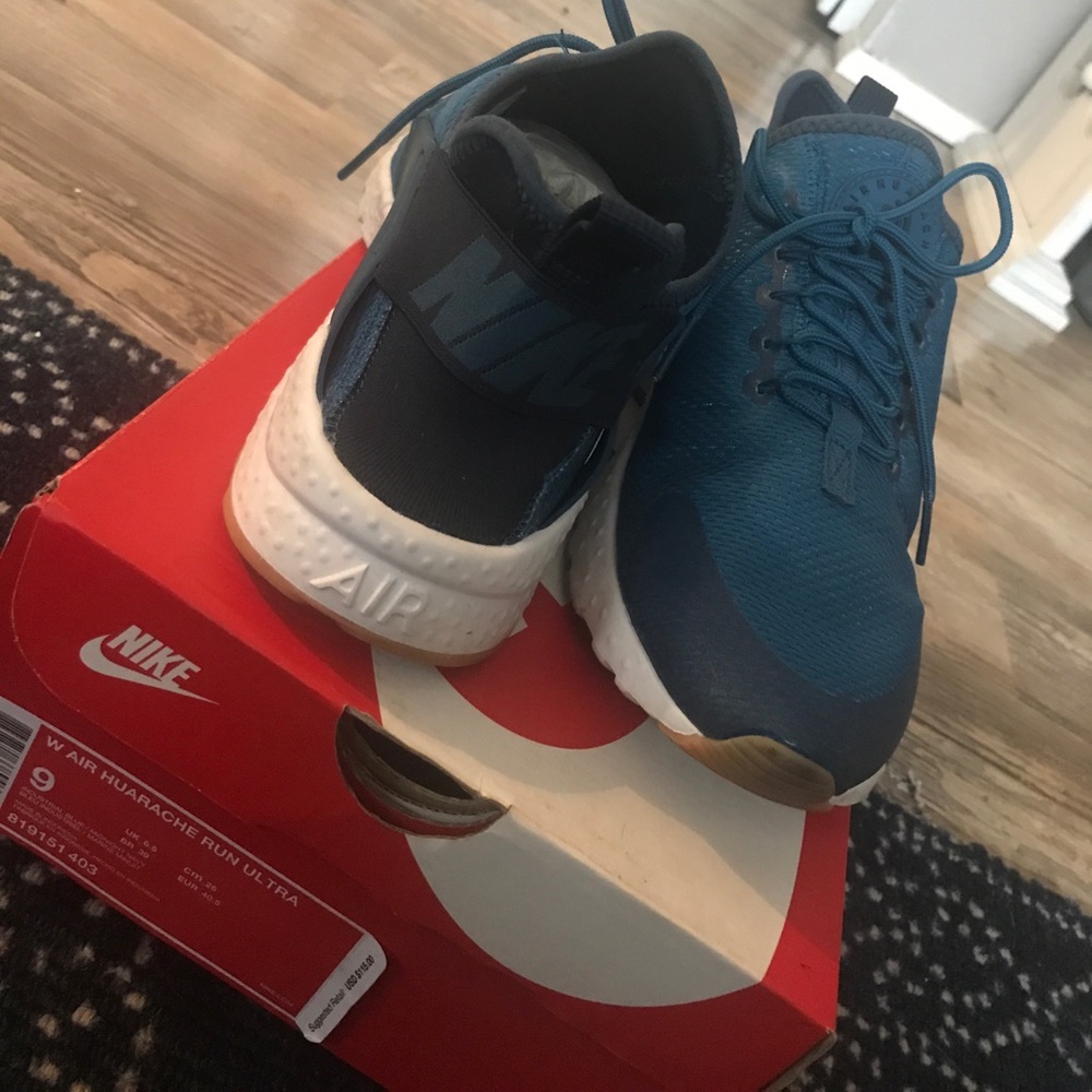 Unique blue Air Huaraches run Ultras by Nike
